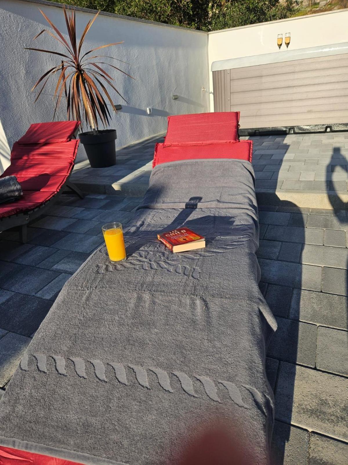 Apartman Koko With Private Jacuzzi Makarska Zewnętrze zdjęcie