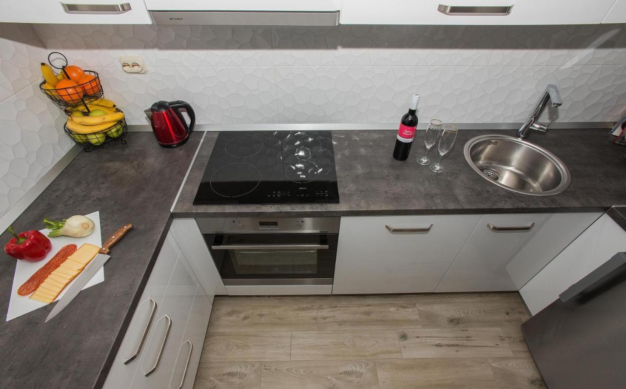 Apartman Koko With Private Jacuzzi Makarska Zewnętrze zdjęcie